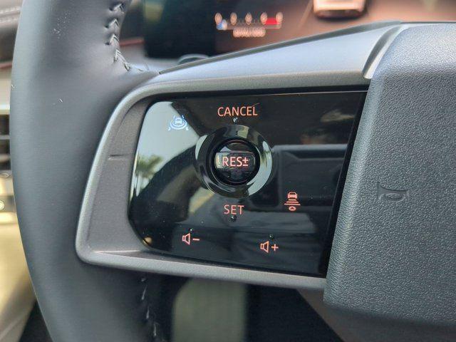 Photo of 2025 Everest White Pearl Tricoat Nissan Murano