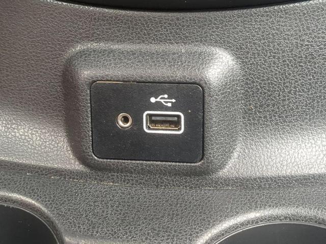 Photo of 2019 Deep Blue Pearl Nissan Versa