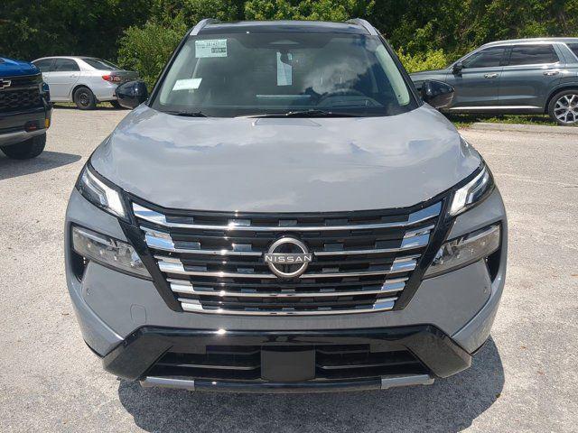 Photo of 2025 Boulder Gray Pearl/Super Black Nissan Rogue