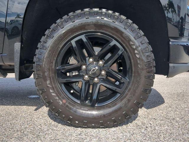 Photo of 2020 Black Chevrolet Silverado 1500