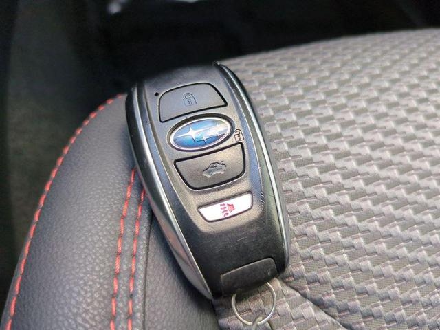 Photo of 2020 Ice Silver Metallic Subaru Forester