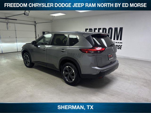 Photo of 2024 Gun Metallic Nissan Rogue