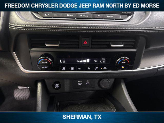 Photo of 2024 Gun Metallic Nissan Rogue