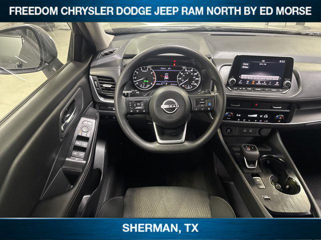 Photo of 2024 Gun Metallic Nissan Rogue