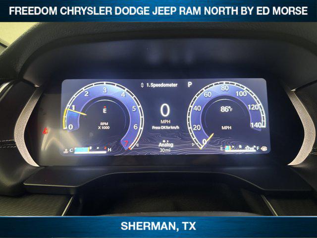 Photo of 2025 Diamond Black Crystal Pearlcoat Jeep Grand Cherokee