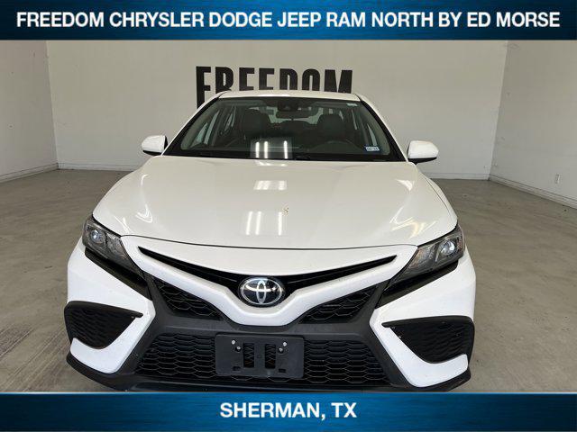 Photo of 2021 White Toyota Camry