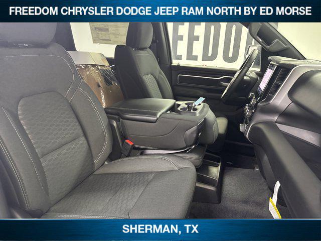 Photo of 2025 Bright White Clearcoat RAM 1500