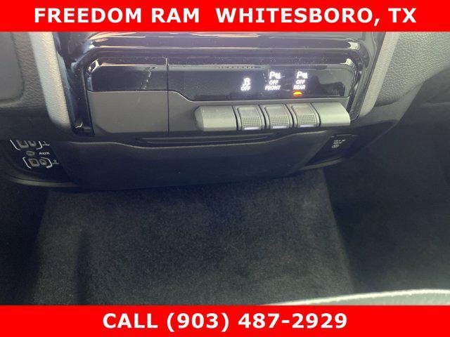 Photo of 2025 Diamond Black Crystal Pearlcoat RAM 1500