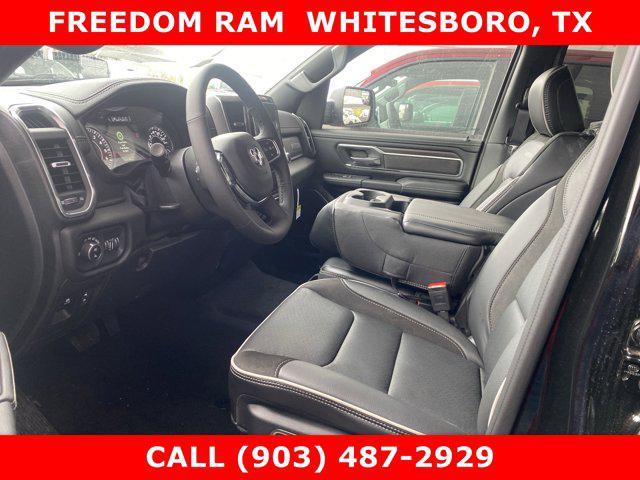 Photo of 2025 Diamond Black Crystal Pearlcoat RAM 1500