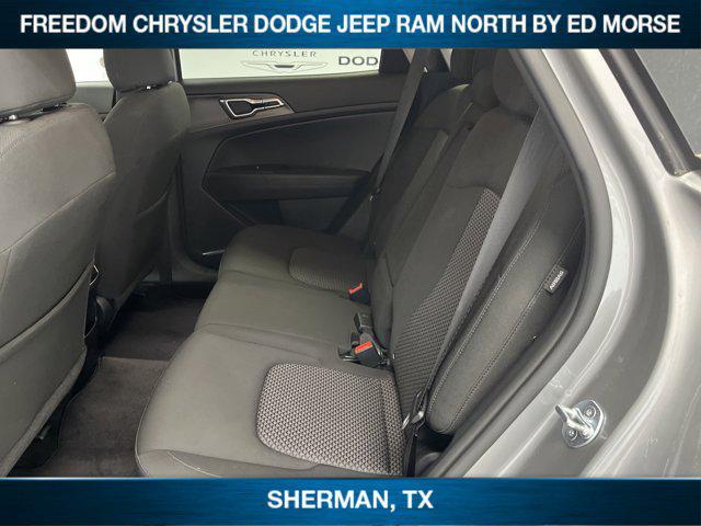 Photo of 2024 Steel Gray Kia Sportage