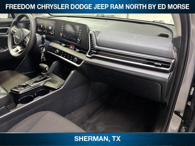 Photo of 2024 Steel Gray Kia Sportage