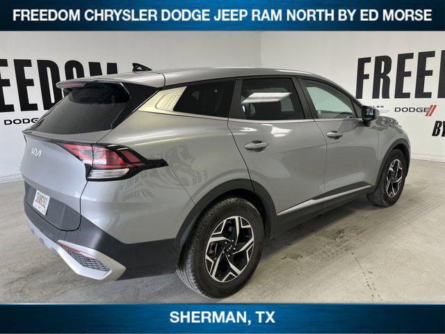 Photo of 2024 Steel Gray Kia Sportage