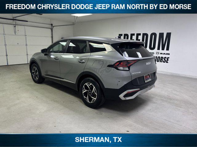 Photo of 2024 Steel Gray Kia Sportage