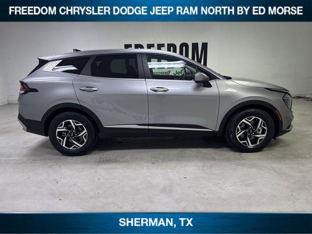 Photo of 2024 Steel Gray Kia Sportage