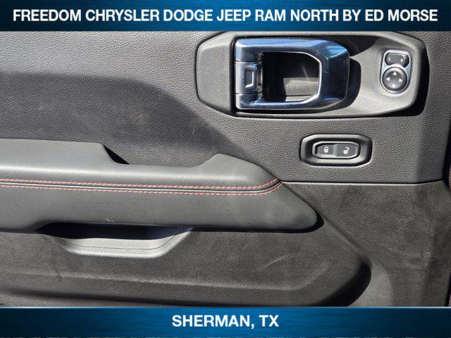 Photo of 2025 Granite Crystal Metallic Clearcoat Jeep Wrangler