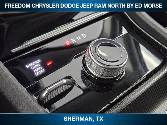 Photo of 2024 Diamond Black Crystal Pearlcoat Jeep Grand Cherokee