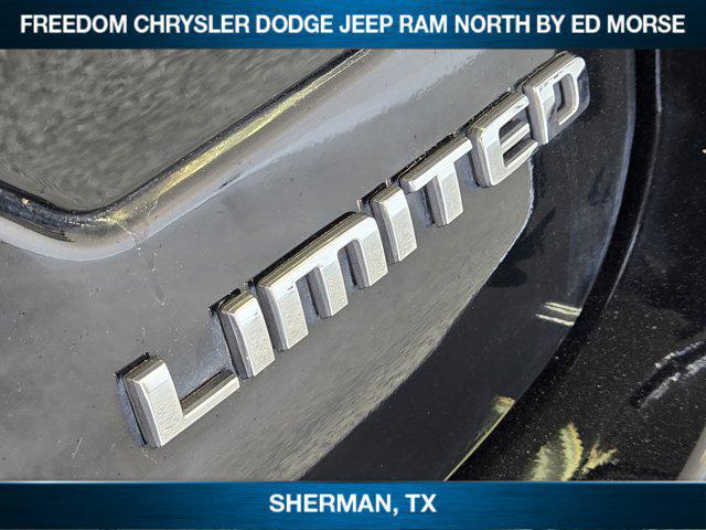 Photo of 2024 Diamond Black Crystal Pearlcoat Jeep Grand Cherokee
