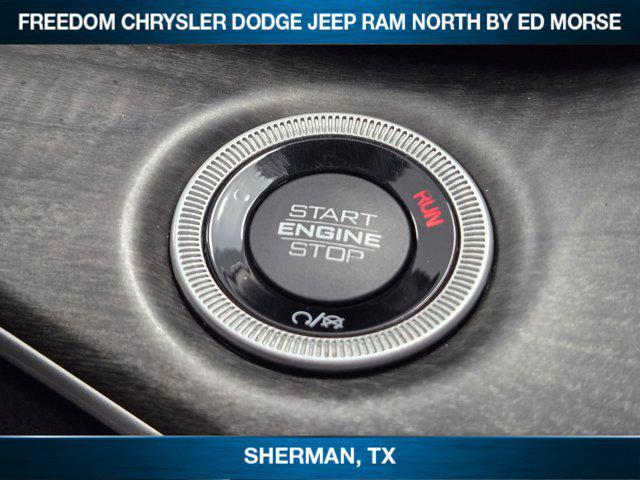 Photo of 2024 Diamond Black Crystal Pearlcoat Jeep Grand Cherokee