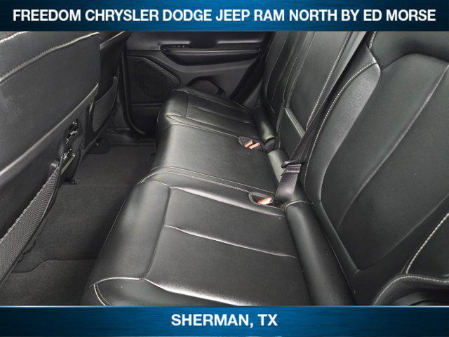 Photo of 2024 Diamond Black Crystal Pearlcoat Jeep Grand Cherokee
