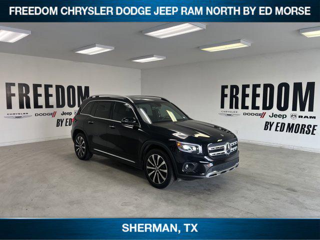 Photo of 2021 Black Mercedes-Benz GLB 250