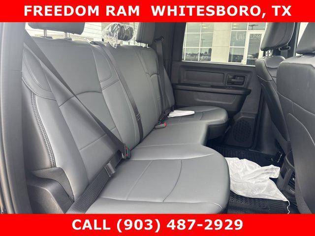 Photo of 2025 Diamond Black Crystal Pearlcoat RAM 2500