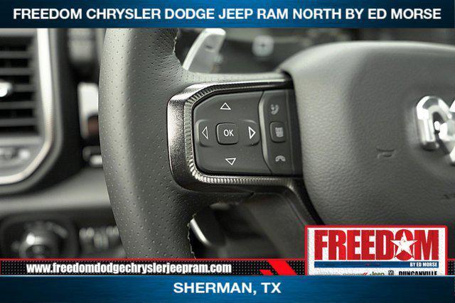 Photo of 2025 Diamond Black Crystal Pearlcoat RAM 1500