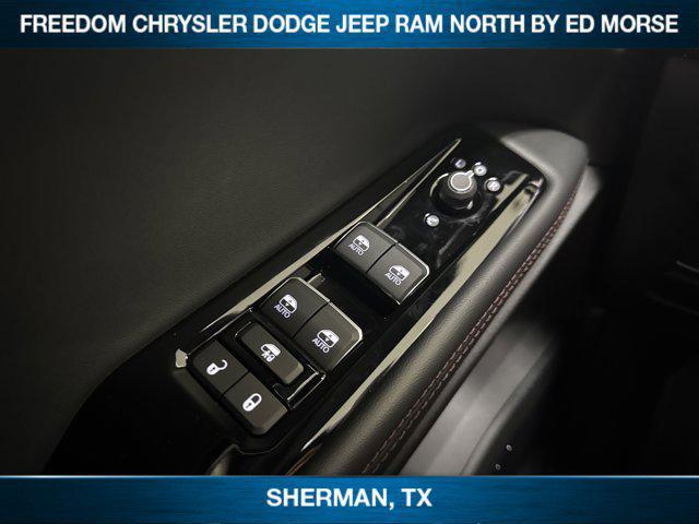 Photo of 2025 Diamond Black Crystal Pearlcoat Jeep Wagoneer S