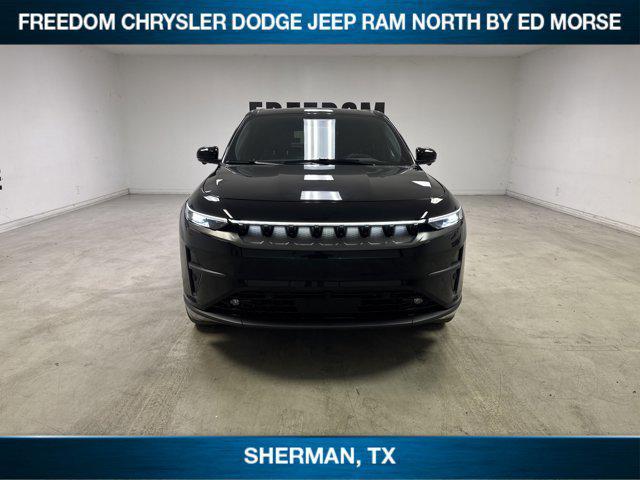 Photo of 2025 Diamond Black Crystal Pearlcoat Jeep Wagoneer S
