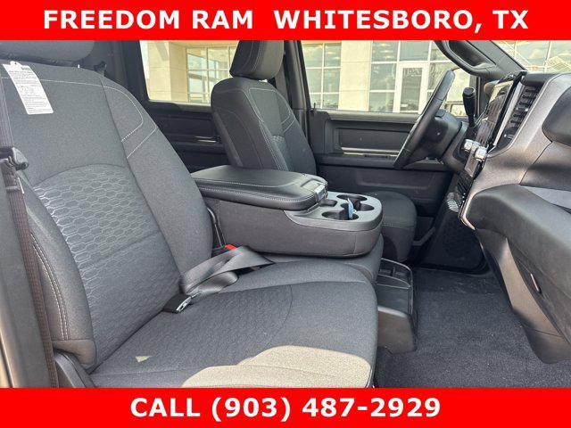 Photo of 2025 Granite Crystal Metallic Clearcoat RAM 2500