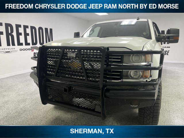 Photo of 2015 Summit White Chevrolet Silverado 2500