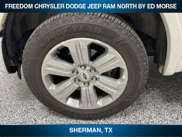 Photo of 2016 White Platinum Clearcoat Metallic Ford F-150
