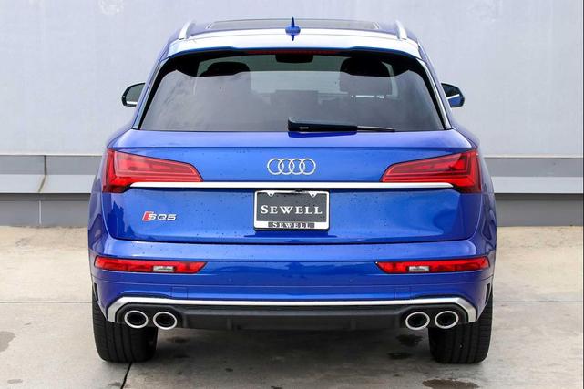 Photo of 2021 Ultra Blue Metallic Audi SQ5