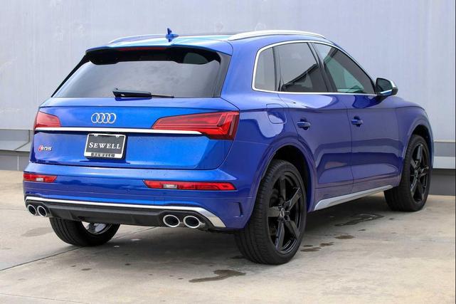 Photo of 2021 Ultra Blue Metallic Audi SQ5