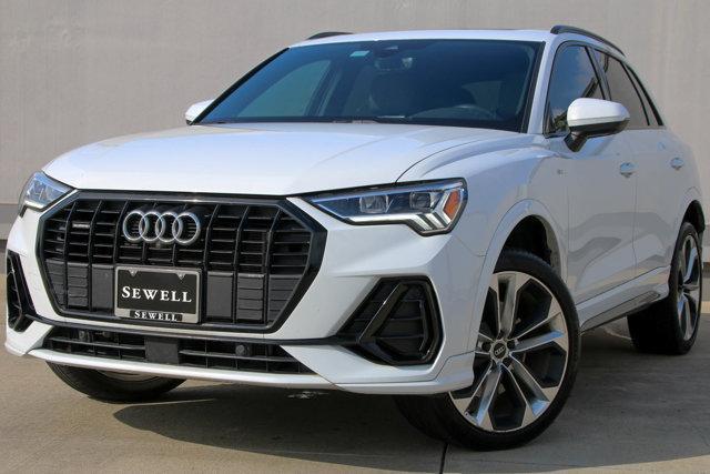 2022 Audi Q3