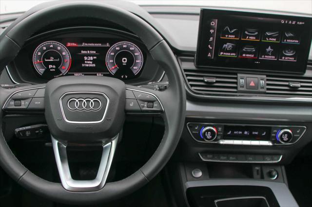 Photo of 2025 Daytona Gray Pearl Effect Audi Q5