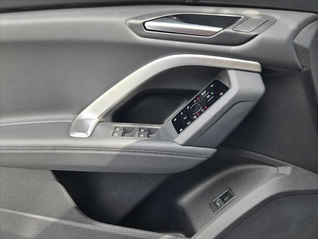 Photo of 2025 WHITE Audi Q5