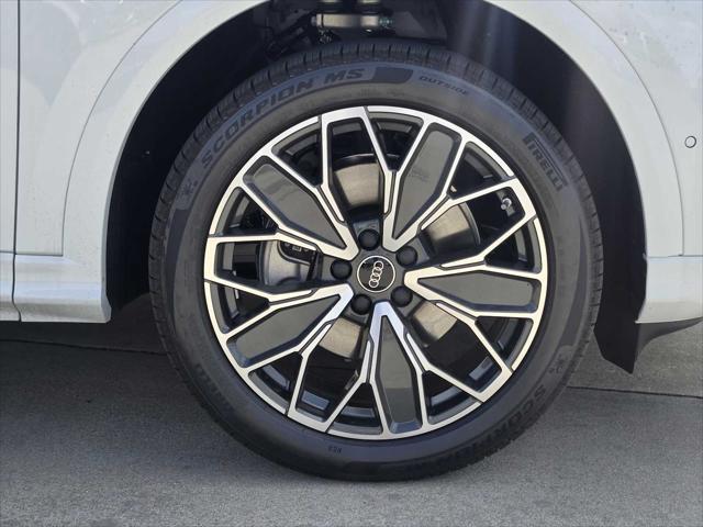 Photo of 2025 WHITE Audi Q5