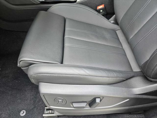 Photo of 2025 WHITE Audi Q5