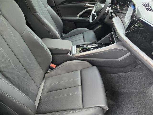 Photo of 2025 WHITE Audi Q5