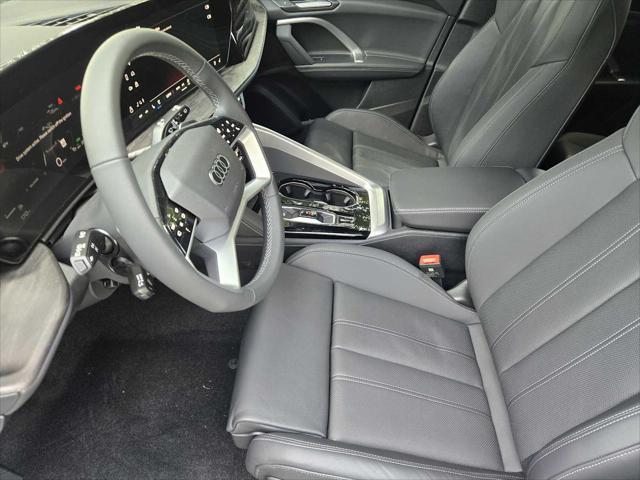 Photo of 2025 WHITE Audi Q5