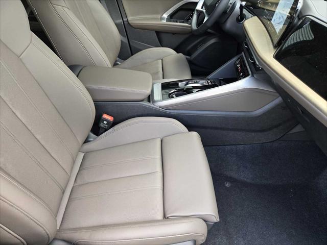 Photo of 2025 Tambora Gray Metallic Audi Q5