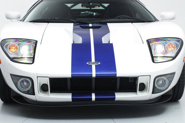 Photo of 2006 Centennial White Clearcoat Ford GT