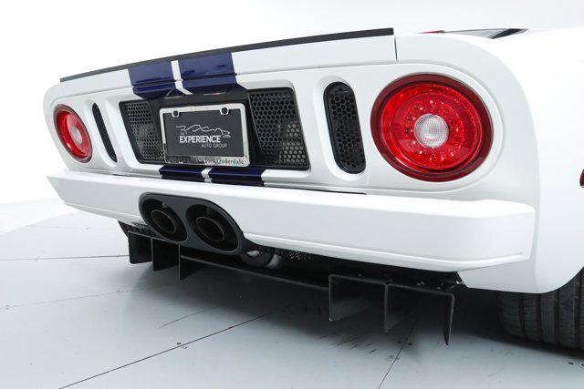 Photo of 2006 Centennial White Clearcoat Ford GT