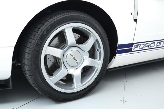 Photo of 2006 Centennial White Clearcoat Ford GT