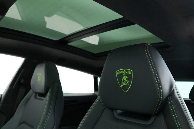 Photo of 2025 Green Lamborghini Urus