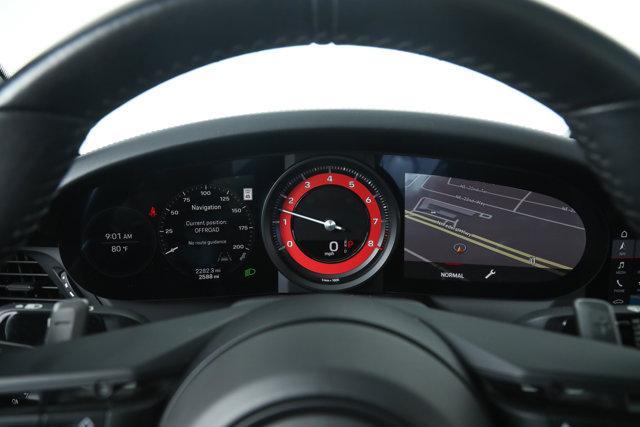 Photo of 2020 Silver Porsche 911