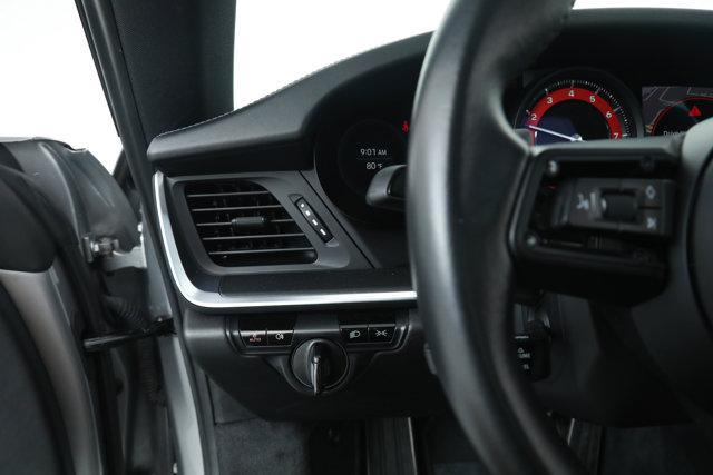 Photo of 2020 Silver Porsche 911
