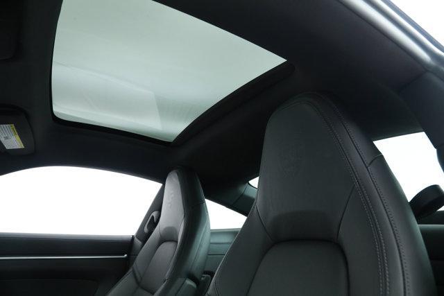 Photo of 2020 Silver Porsche 911