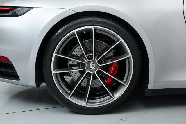 Photo of 2020 Silver Porsche 911