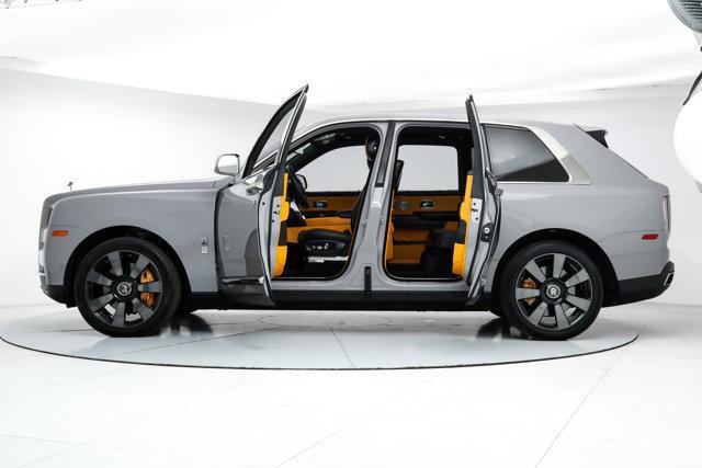 Photo of 2024 Gray Rolls-Royce Cullinan